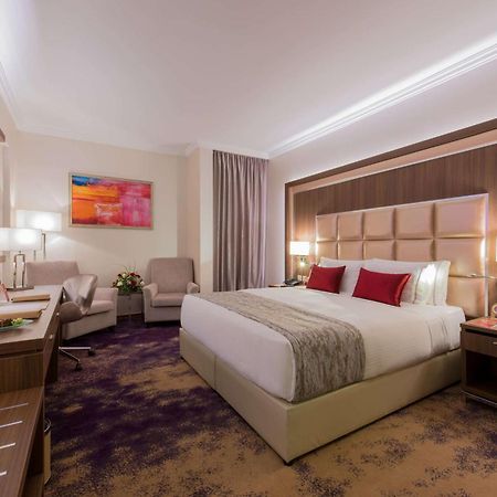 Ramada By Wyndham Continental Jeddah Hotel Buitenkant foto