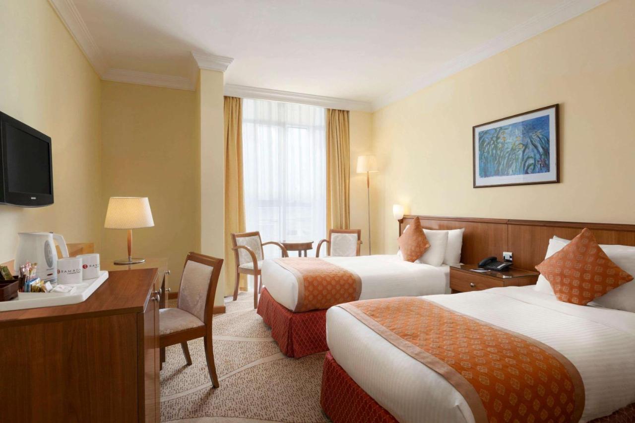 Ramada By Wyndham Continental Jeddah Hotel Buitenkant foto