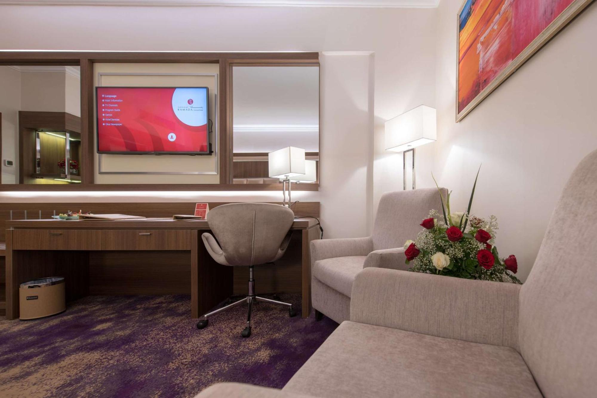 Ramada By Wyndham Continental Jeddah Hotel Buitenkant foto