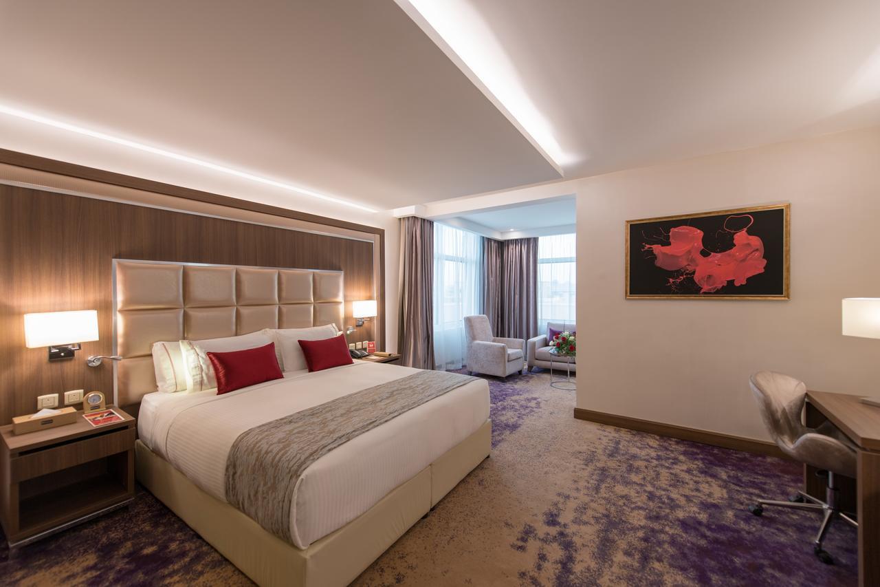 Ramada By Wyndham Continental Jeddah Hotel Buitenkant foto